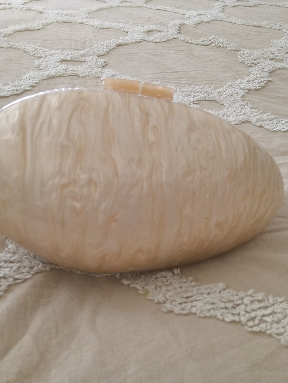 Shell Shaped  Luxury Evening Clutch - Picture 10 of 11